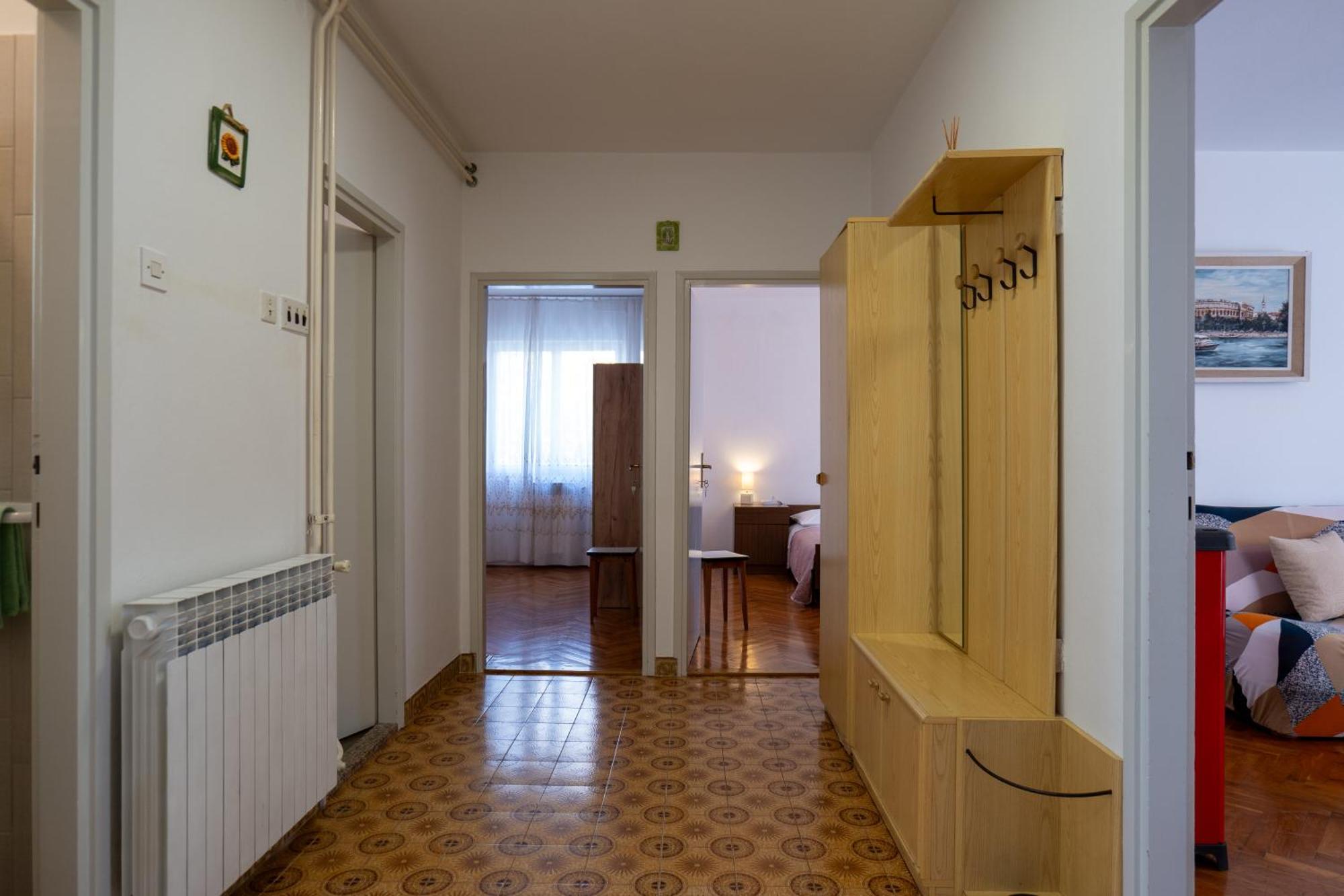 Irena'S Place A2 Ровінь Номер фото