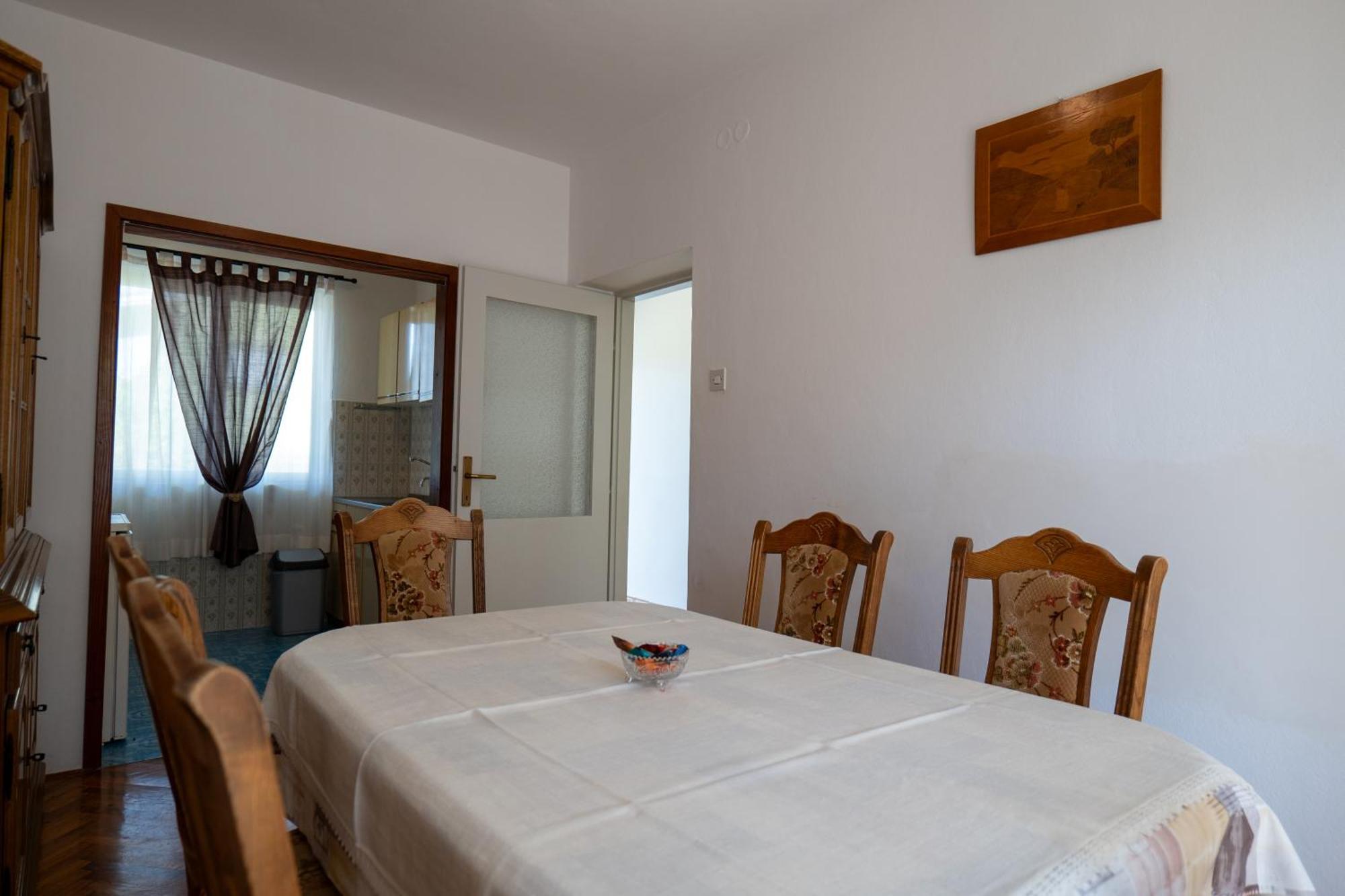 Irena'S Place A2 Ровінь Номер фото