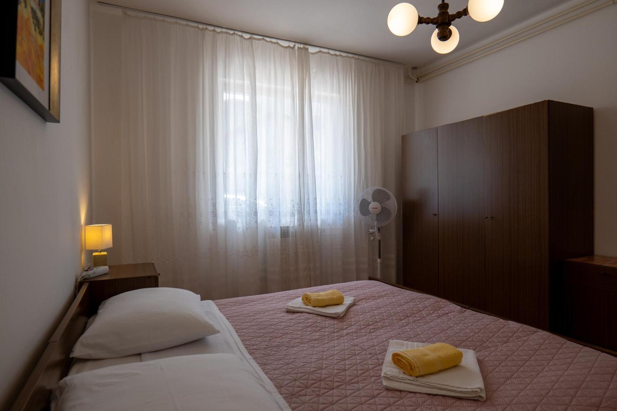 Irena'S Place A2 Ровінь Номер фото